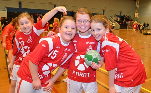 PARAT Halvorsen AS sponser gutte- og jentelagene i Flekkefjord Håndballklubb de neste 3 årene. Klubben har hatt en kjempefin utvikling med rekrutteringsarbeidet siste årene.